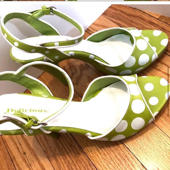 Lime green white polka dots ankle strap high heels - Picture 7 of 8